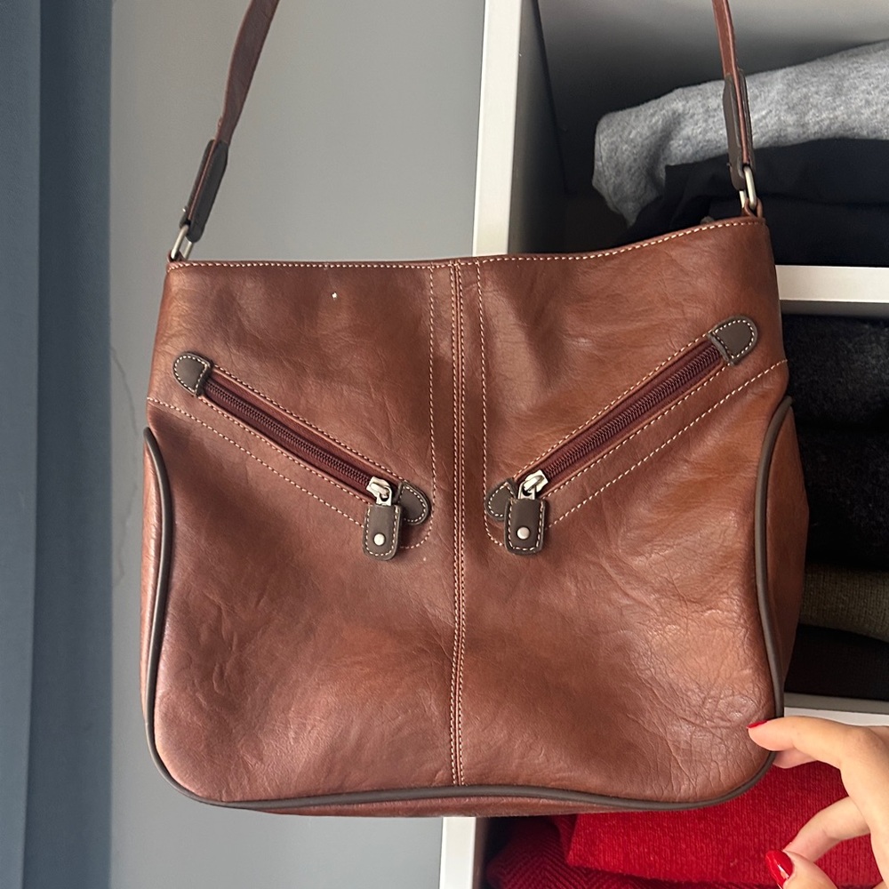 Elegant Brown Leather Shoulder Bag